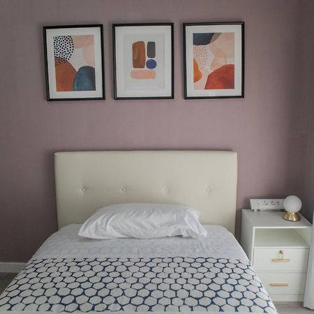 Sara'S Home - Modern Apartment Near Metro, Perfect For Families And Groups In Рим Экстерьер фото