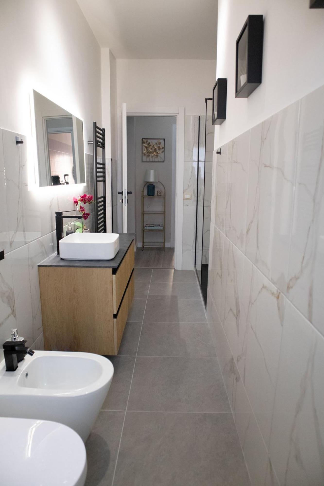 Sara'S Home - Modern Apartment Near Metro, Perfect For Families And Groups In Рим Экстерьер фото