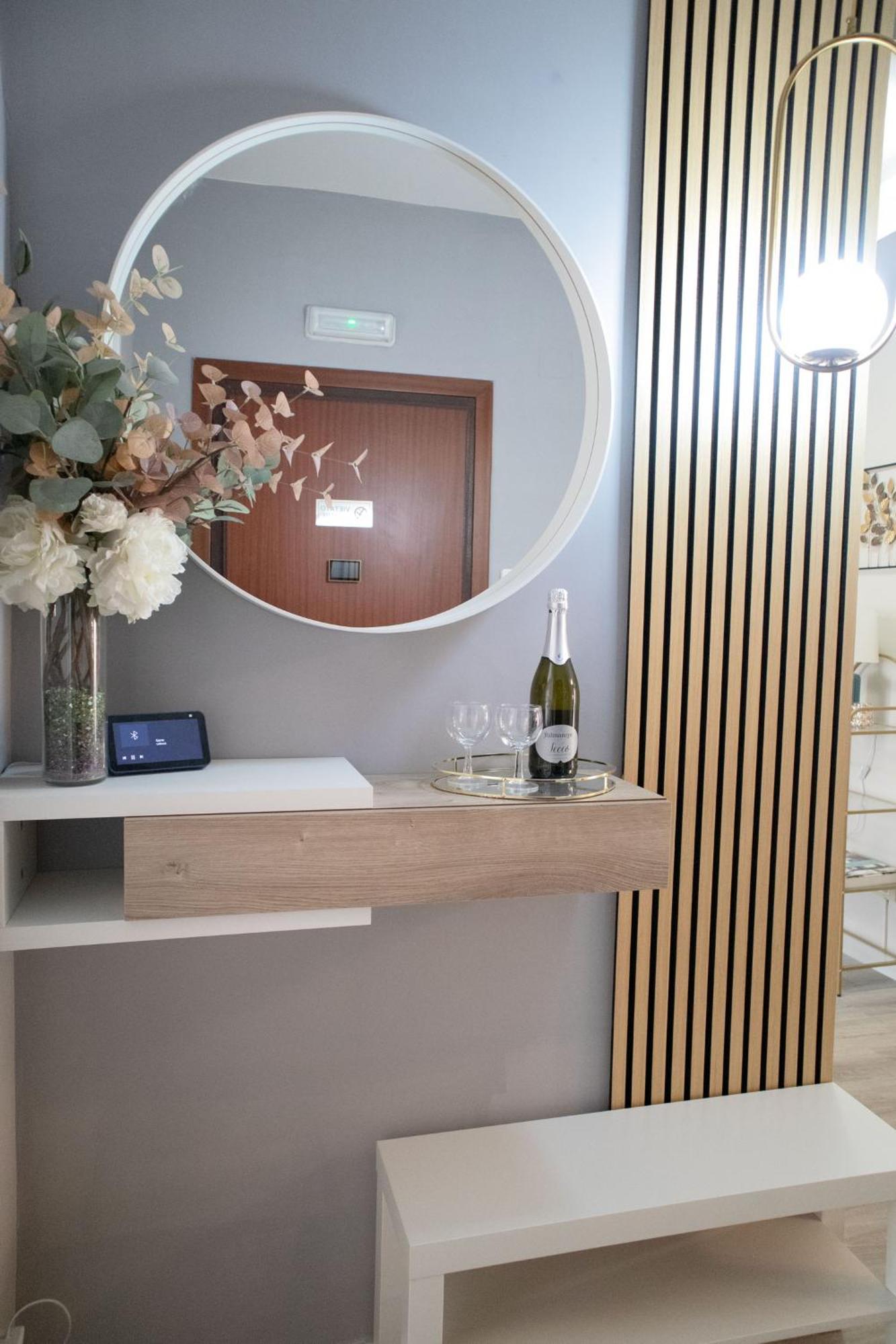 Sara'S Home - Modern Apartment Near Metro, Perfect For Families And Groups In Рим Экстерьер фото