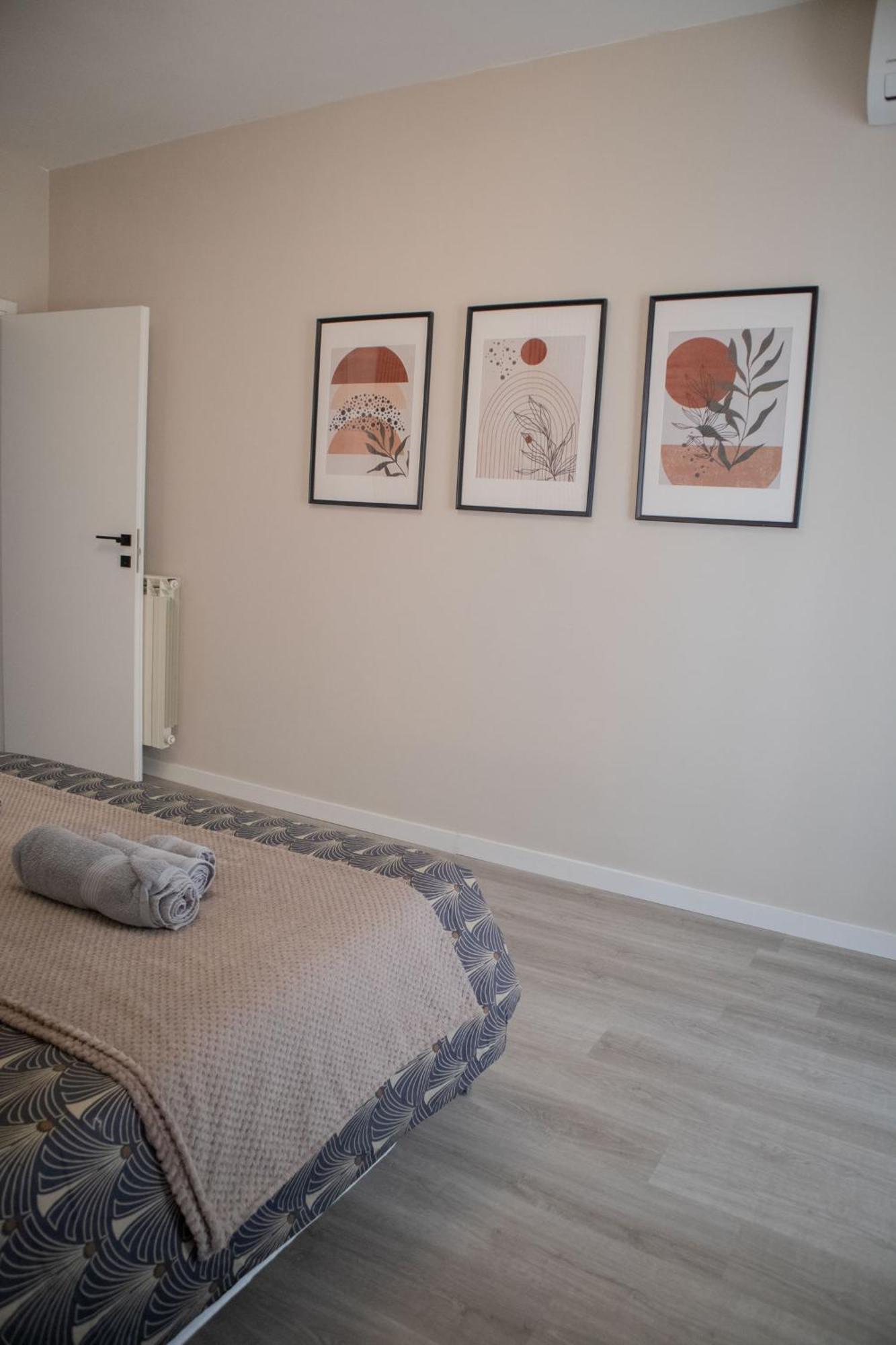 Sara'S Home - Modern Apartment Near Metro, Perfect For Families And Groups In Рим Экстерьер фото